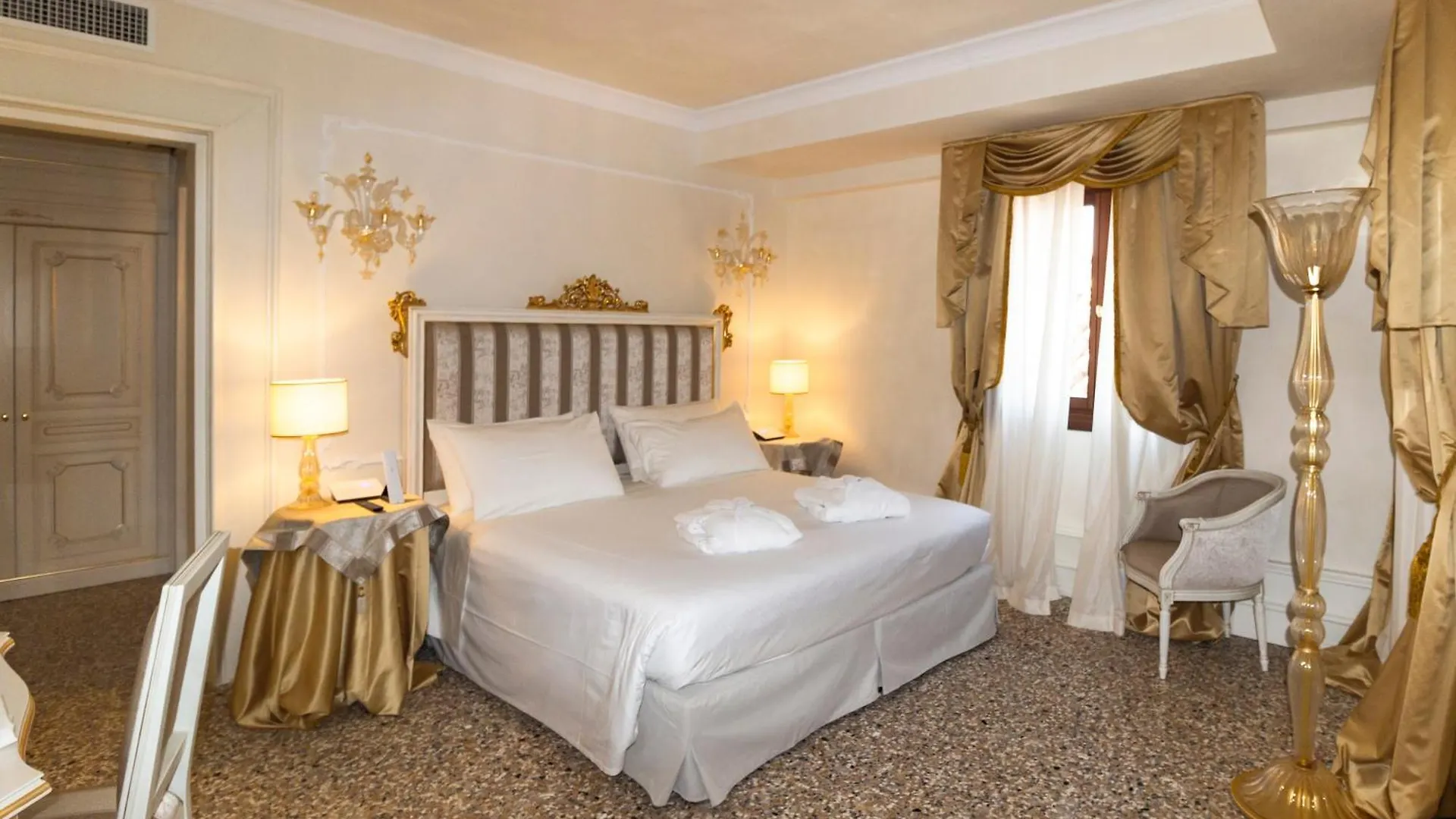 Hotel Ca' Bonfadini Historic Experience Venecia