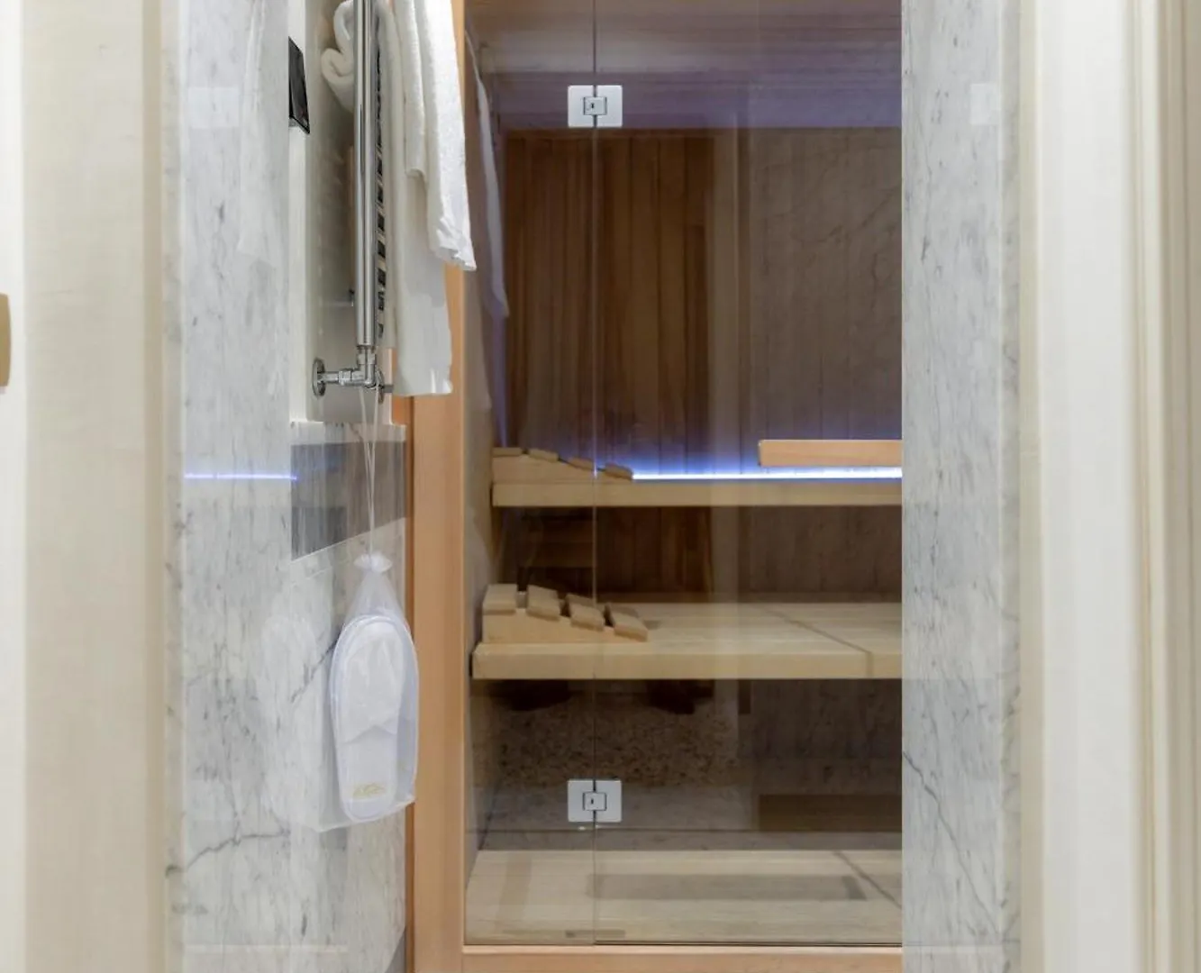 Ca' Bonfadini Historic Experience Hotel Venice