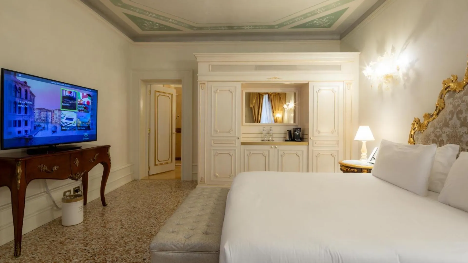 Отель Ca' Bonfadini Historic Experience Венеция 5*,  Италия