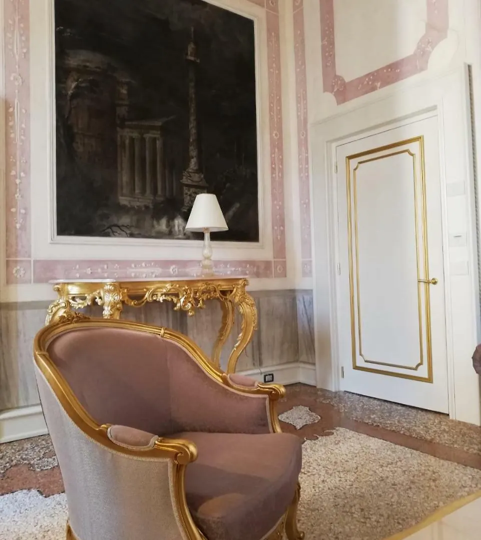 Отель Ca' Bonfadini Historic Experience Венеция
