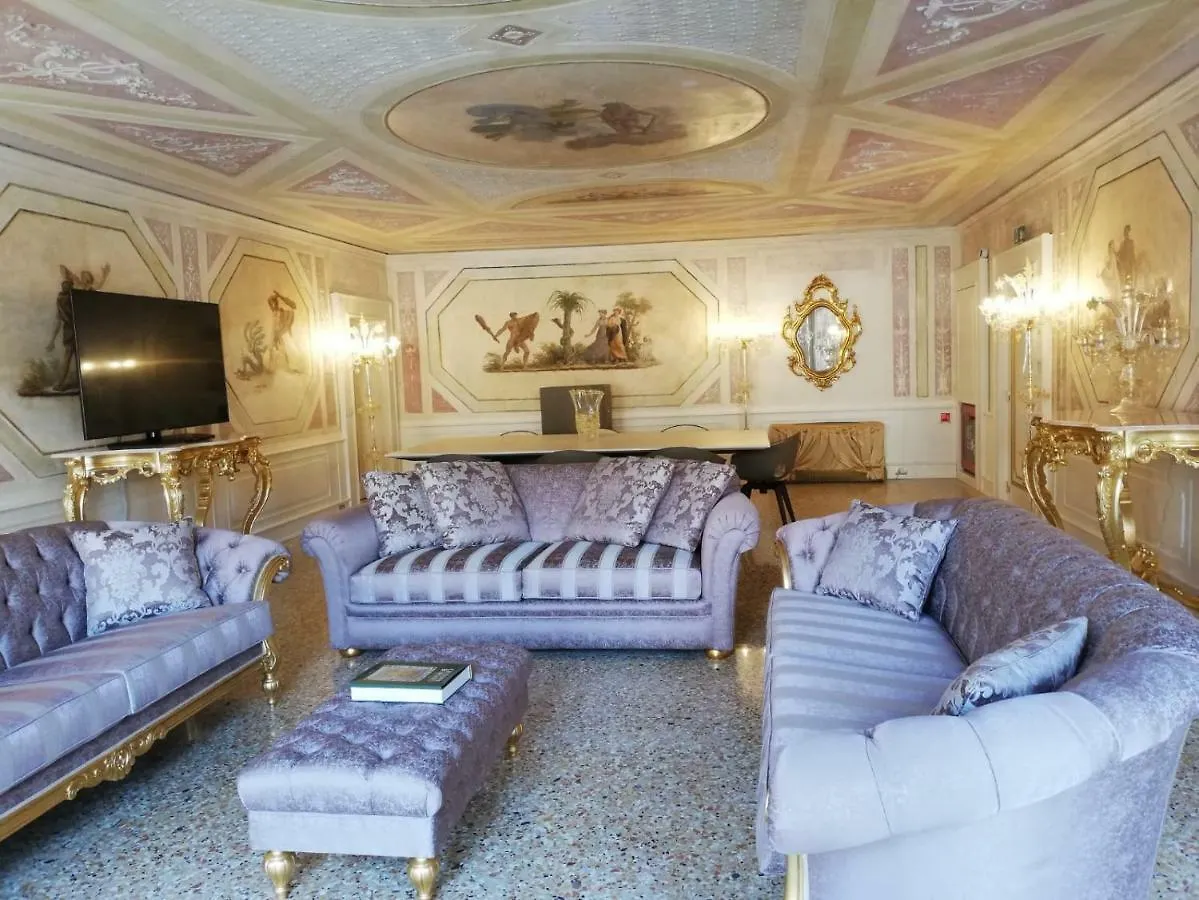 Отель Ca' Bonfadini Historic Experience Венеция 5*,  Италия